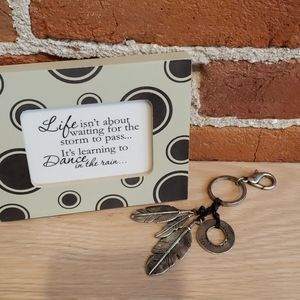 NWT Grace Adele feather bag clip/keychain